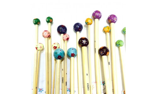 Aiguilles peintes &agrave; la main, bambou 40 cm DMC