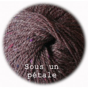 Tweed di L Sous un p&eacute;tale 14